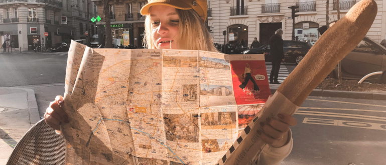 Best Practices for Navigating New Countries with Maps